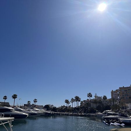 Sitio de Calahonda Beachfront Apartment Near Marbella מראה חיצוני תמונה