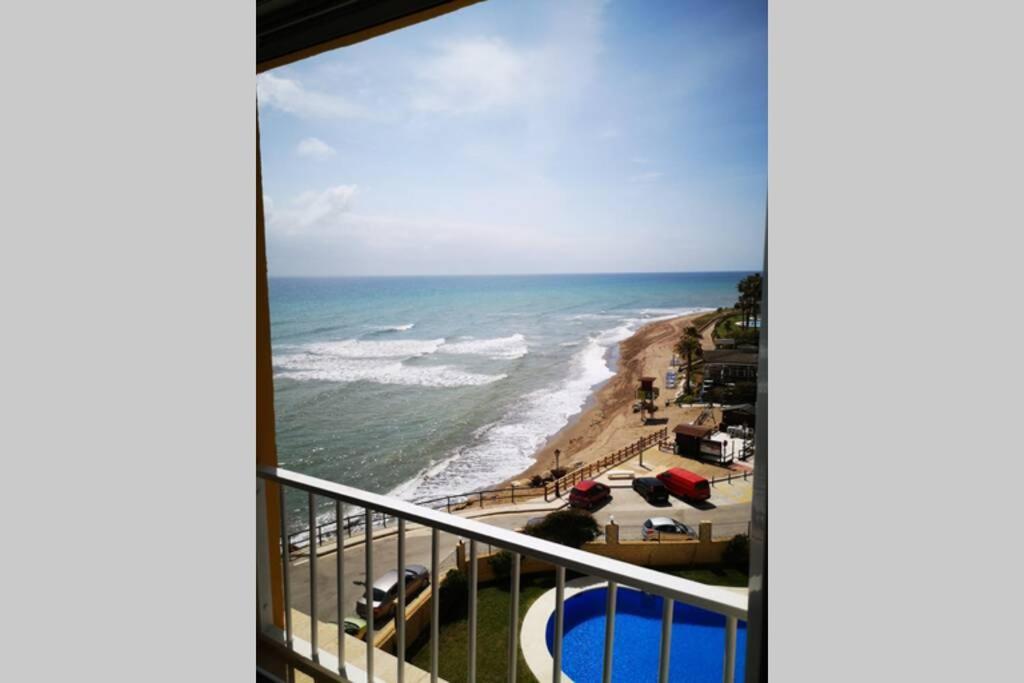 Sitio de Calahonda Beachfront Apartment Near Marbella מראה חיצוני תמונה